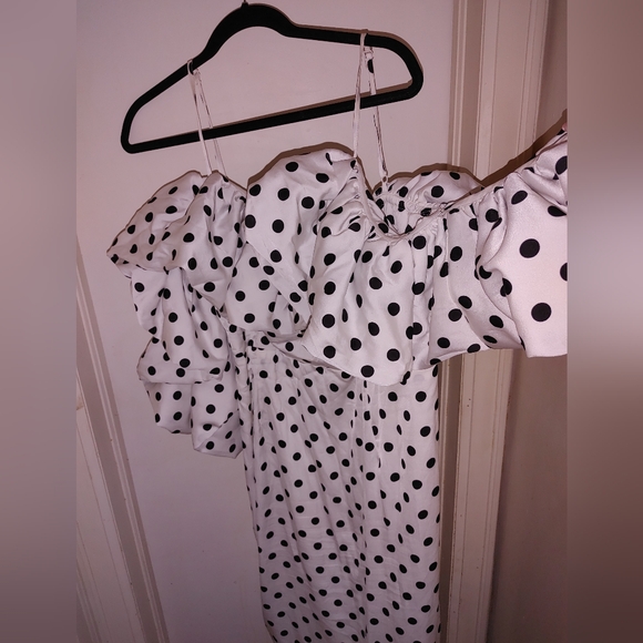 Boohoo WHITE Polkadot Dress - Picture 4 of 6